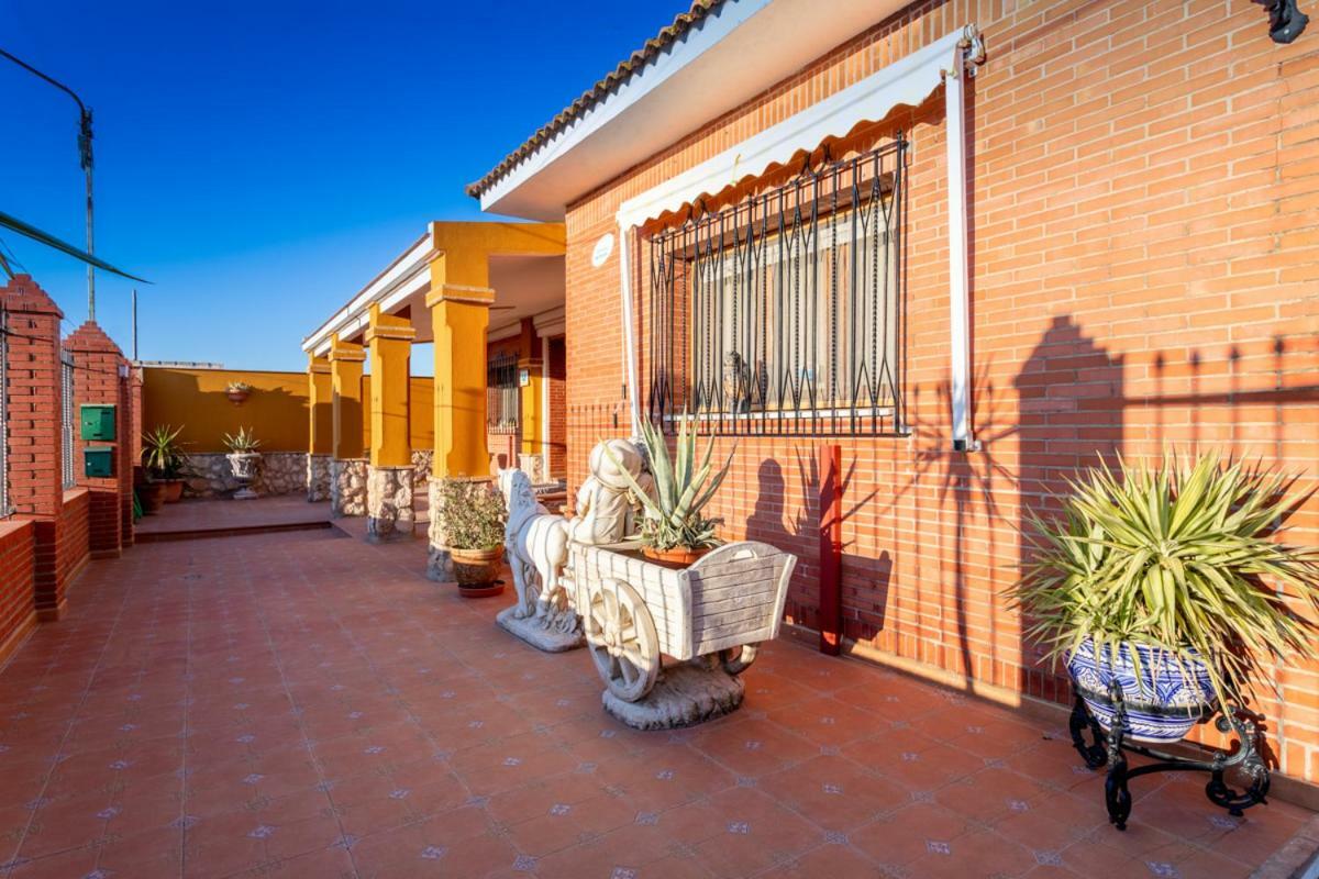 Villa Casa Ludima Fuentes de Andalucía Exterior foto